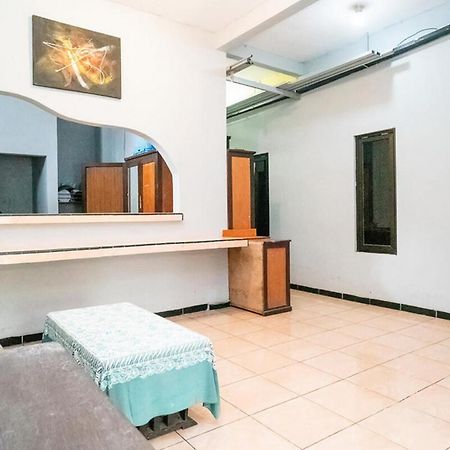 Jotel Guest House Mitra Reddoorz Pulauberayan Экстерьер фото