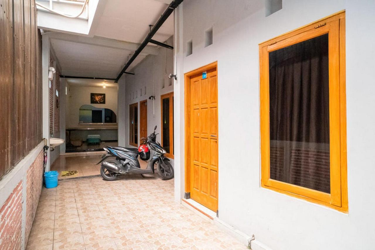 Jotel Guest House Mitra Reddoorz Pulauberayan Экстерьер фото