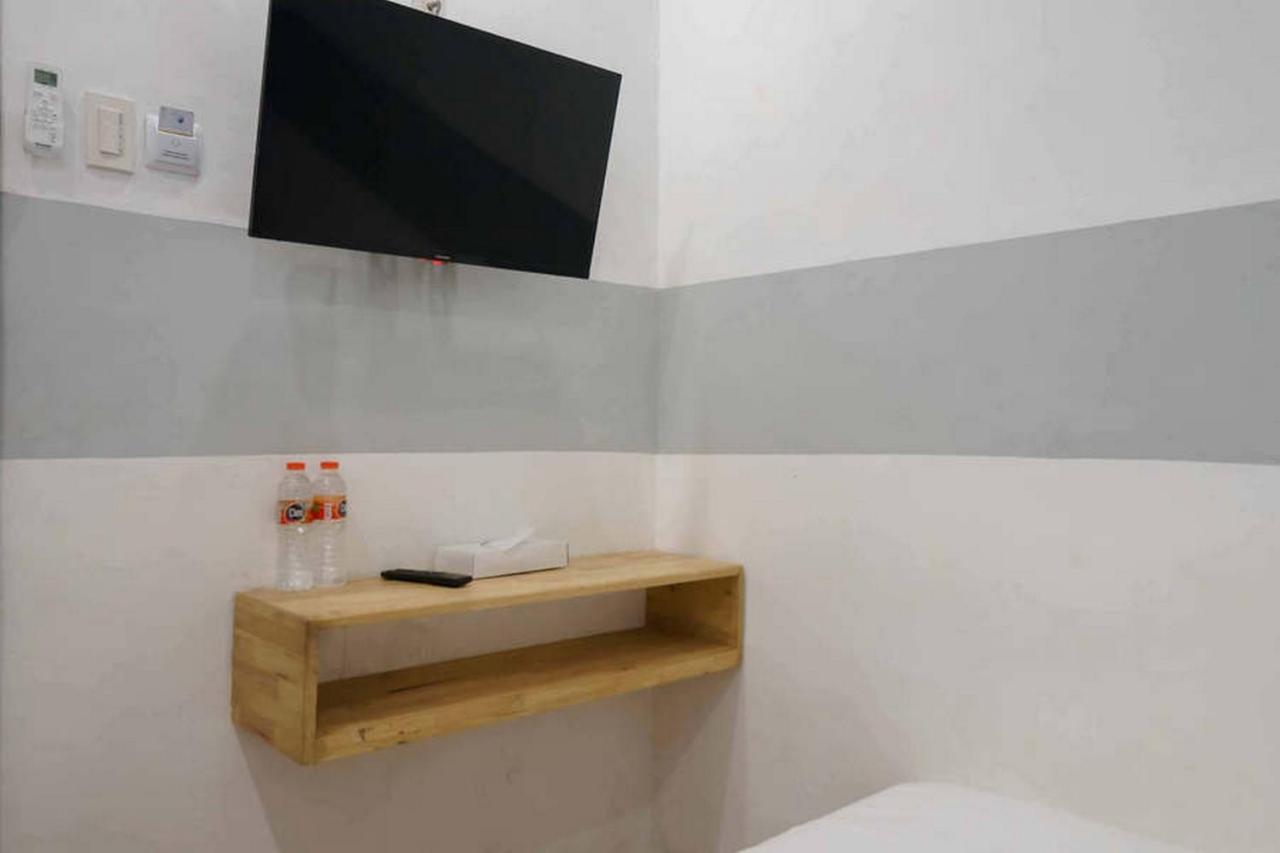 Jotel Guest House Mitra Reddoorz Pulauberayan Экстерьер фото